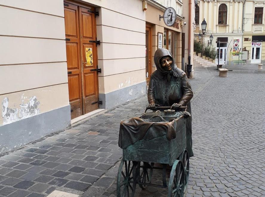 Patrik Apartman Székesfehérvár Buitenkant foto